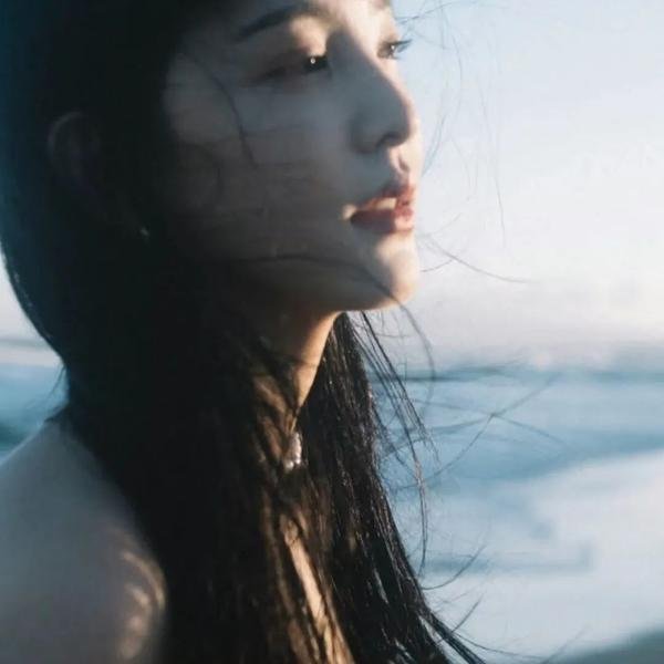 半城明媚半城雨第一季